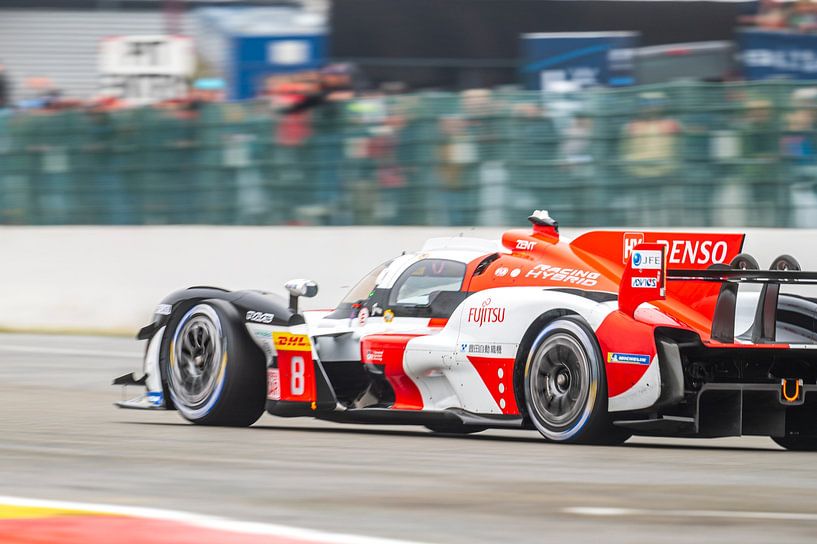 Toyota Gazoo Racing #8 Toyota GR010 Hybride hypercar van Sjoerd van der Wal Fotografie
