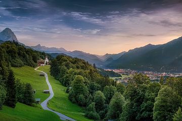 Garmisch Partenkirchen met alpenpanorama van Voss Fine Art Fotografie