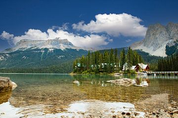 Lake Louise, Banff National Park in Alberta, Canada van Gert Hilbink