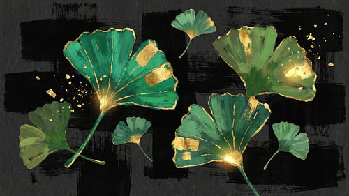 Feuilles de ginkgo au Japon, baignées d'une lumière dorée