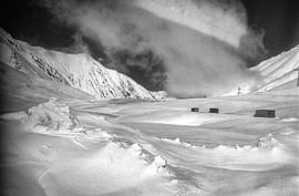 Jvari Pass Georgia by Richard Wareham