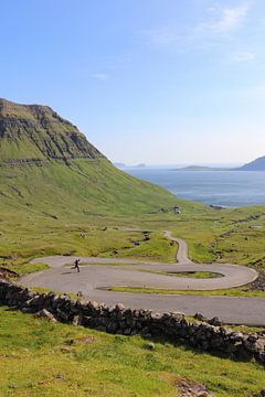 Faroe Islands | scenery | winding road | adventure