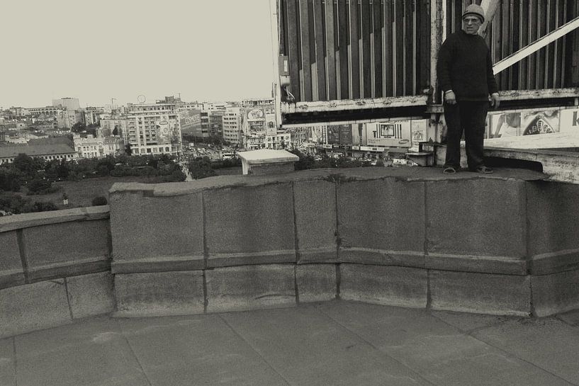 Man on the roof von Olli Boehm
