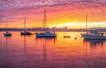 Een betere zonsopgang? Haven van San Diego van Joseph S Giacalone Photography