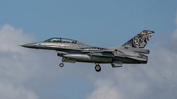 Norwegian F-16 with Tigermeet livery. by Jaap van den Berg