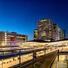 Utrecht CS vanaf de Moreelsebrug in de avond van André Blom Fotografie Utrecht