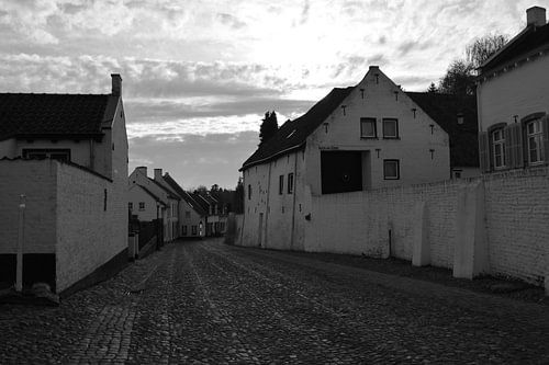 Straat in Thorn (Limburg) in Zwart Wit
