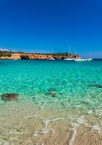 Malerische Bucht von Cala Varques auf Mallorca von Alex Winter