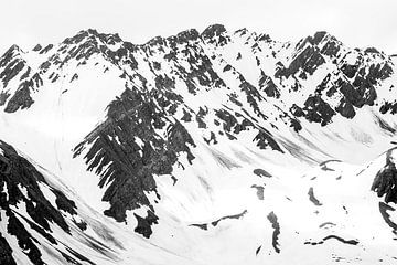 Alpenlandschap in de sneeuw van Bram Conings