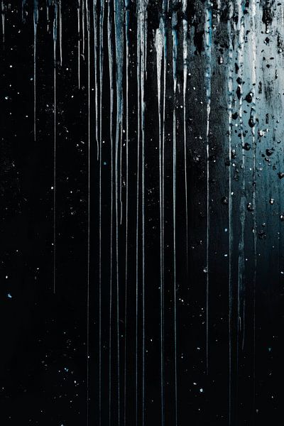 Donkere waterval op glazen oppervlak van Poster Art Shop