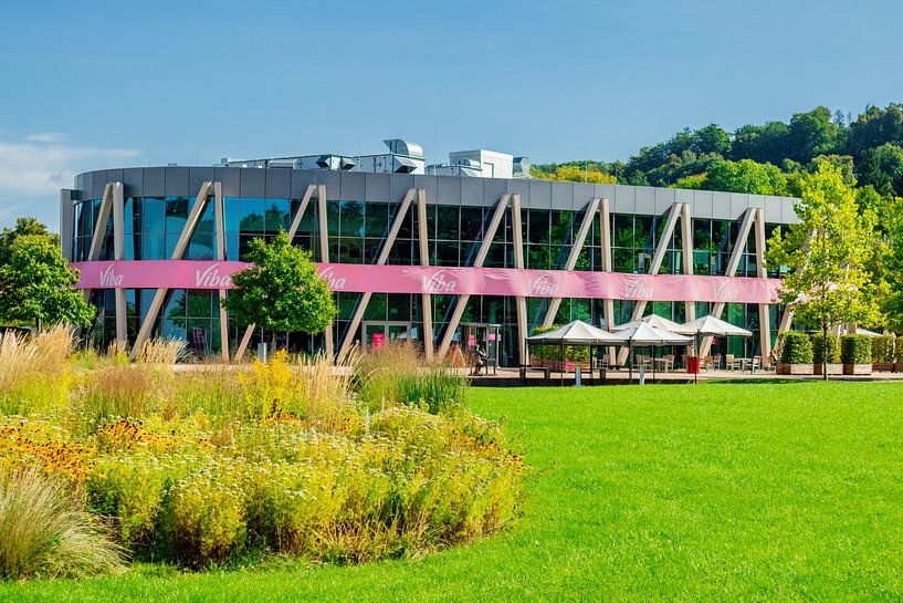 Wunderschöne Parkanlage an der Viba-Nougatwelt von Oliver Hlavaty