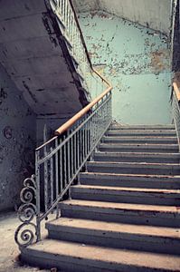 Urbex - Escaliers sur Angelique Brunas