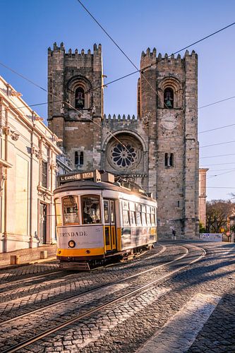 Historische tram 28 in Lissabon, Portugal