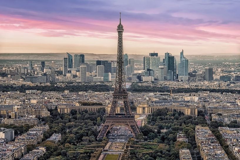 The beauty of Paris by Manjik Pictures