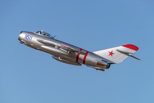 Mikoyan-Gurevich Mig-17F Fresco.