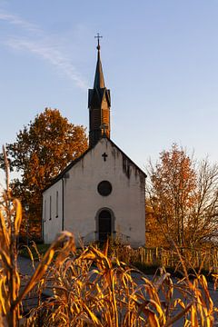 High cross chapel near Makdorf on Lake Constance by Jan Schuler