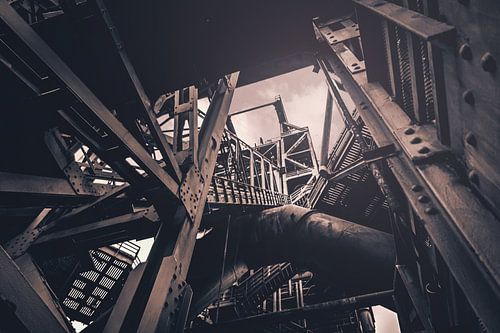 Trap naar de hoogoven - Landschaftspark Duisburg Nord - staalfabriek, kolenmijn en hoogoven in het R