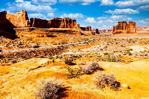 Landschaft Felsformationen Courthouse Towers im Arches Nationalpark Utah USA