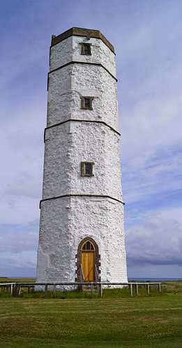 De achthoekige krijttoren bij Flamborough Head