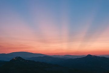 Coucher de soleil romantique italien | Les Marches | Italie sur Marika Huisman fotografie