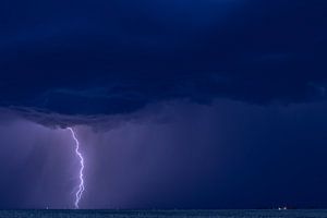 Kansas thunderstorm van Donny Kardienaal