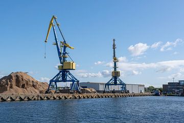 Industriele havenkranen van Patrick Verhoef