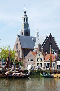 Groote Kerk Maassluis met historische schepen sur Maurice Verschuur
