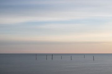 Zonsondergang Visnetten in het IJsselmeer! van Peter Haastrecht, van