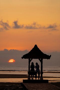 Romantically enjoying the sunrise together by Humphry Jacobs