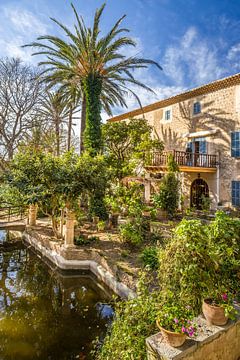 Zoon Marroig tuin en herenhuis, Mallorca van Christian Müringer
