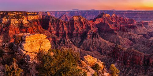 Grand Canyon at sunset, Arizona, USA