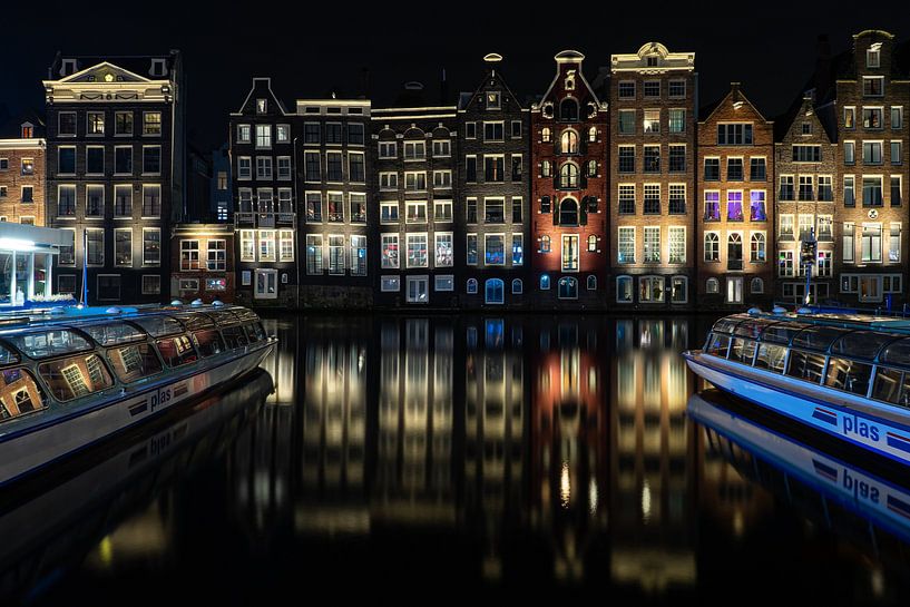 Damrak, Amsterdam by 7.2 Photography