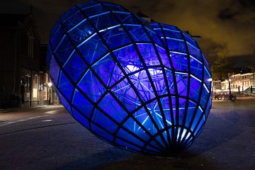 Blauwe Hart Delft bij nacht van Gertjan Hesselink
