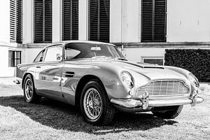 Aston Martin DB5 klassischer britischer Grand-Tourer-Sportwagen.