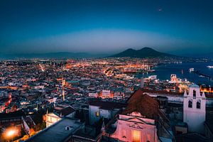 Skyline von Neapel mit Vesuv von Harmen van der Vaart
