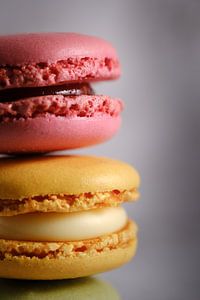 Macarons colorés