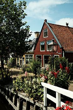 De Zoutsloot in Harlingen in de zomer