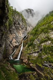 Cascade de Savica dans le parc national de Triglav en Slovénie