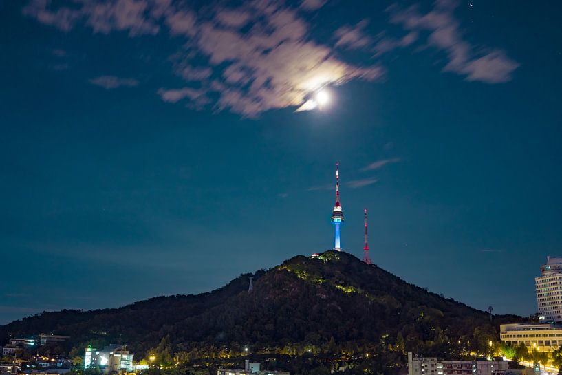 Seoul by Hello Pompoyo