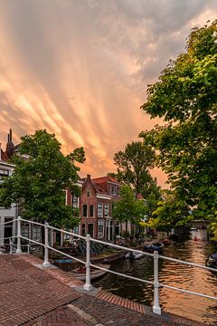 Leiden - De Vliet kleurt Oranje (0073) van Reezyard