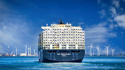 Vrachtschip bij Vlissingen