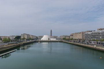 Het Basin du Commerce in Le Havre van Patrick Verhoef