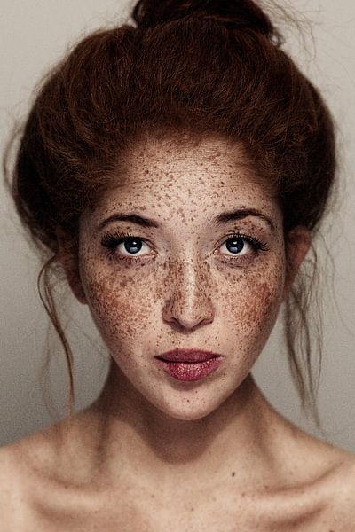 Freckled Girl portrait von Ion Chih