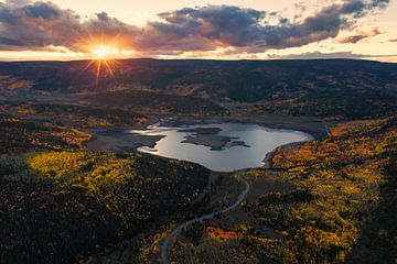 Last light at the lake by Martin Podt