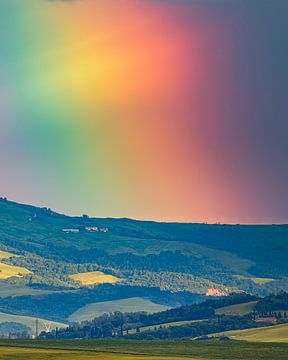 Een regenboog in Toscane van Henk Meijer Photography