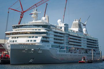 Le bateau de croisière Silver Nova à Eemshaven sur Jan Georg Meijer