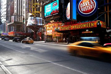 New York - 42nd street Manhattan by Lucas Harmsen