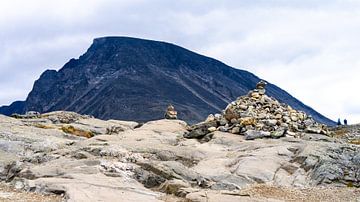 Uitzicht op Besshoe Mountain in Noorwegen van Jessica Lokker