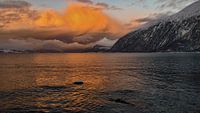 Sommarøy in het winteravondlicht