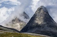 Landschaft mit Berge in Norwegen van Rico Ködder thumbnail